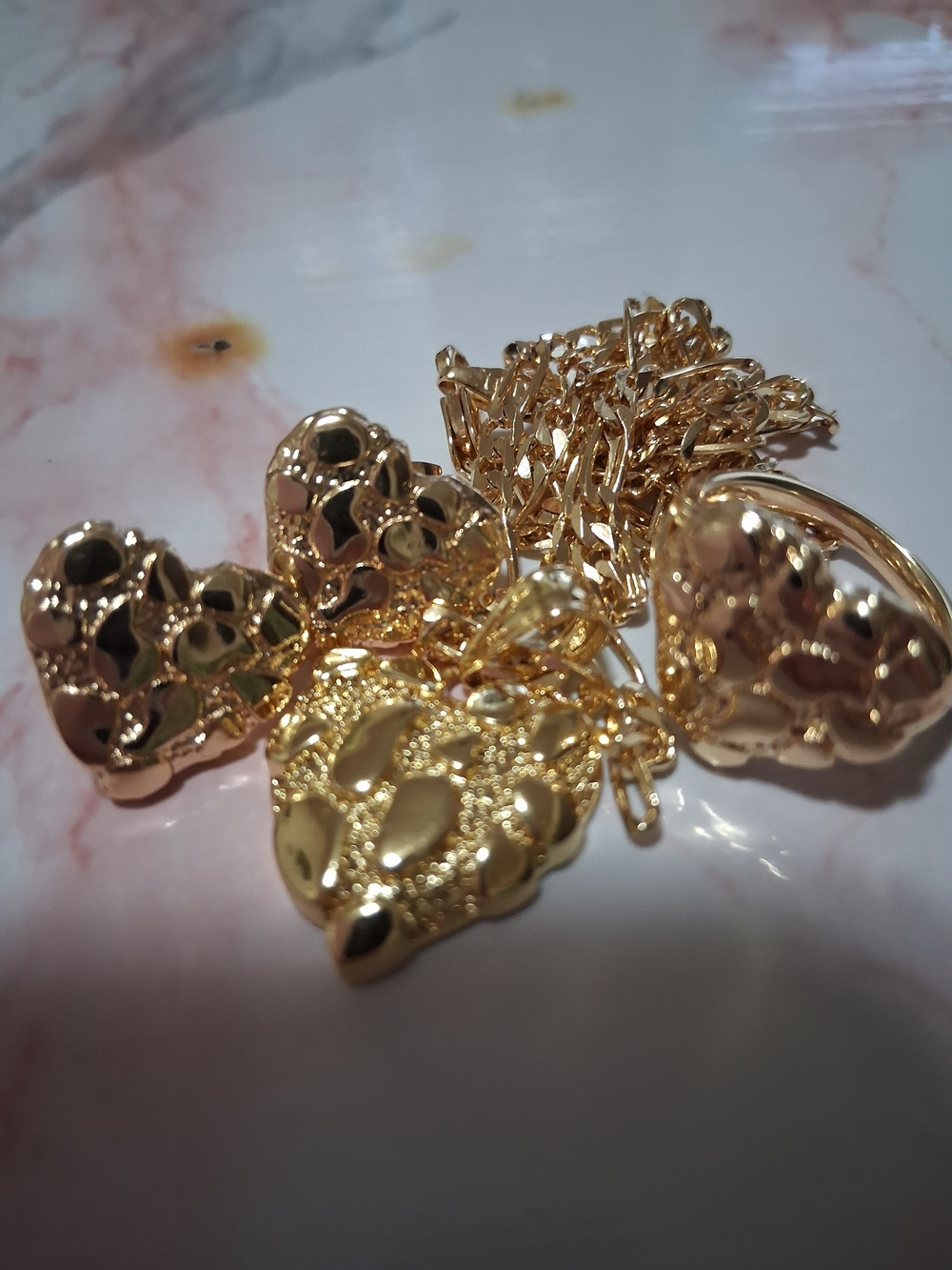 Gold Heart Pendant Necklace - Elegant Womens Jewelry